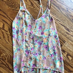 Lush summery flowy tank